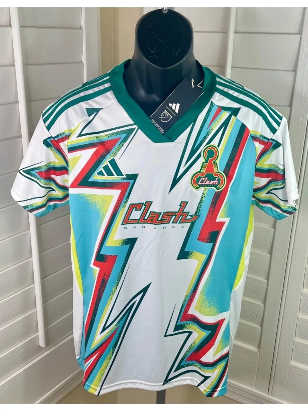 Adidas MLS San Jose Clash Retro Lightning Design Soccer Jersey - Men’s L - NWT